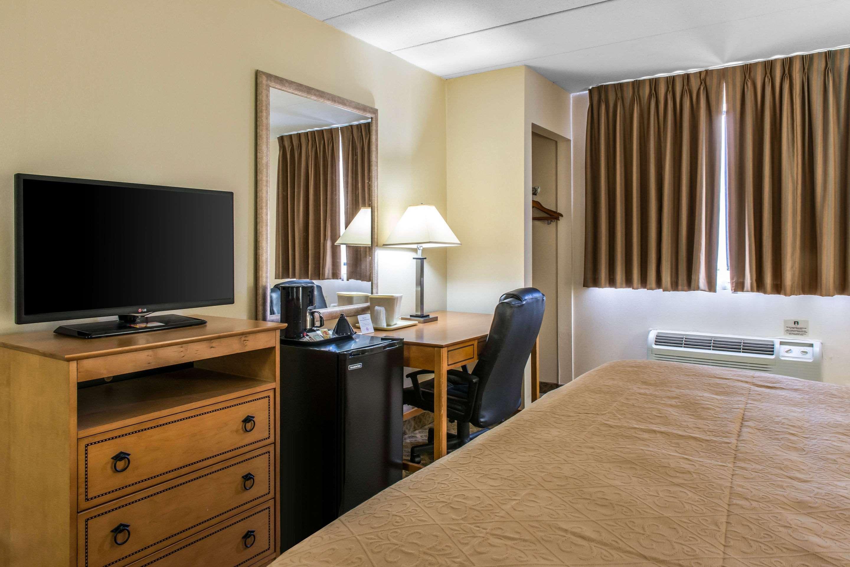 Quality Inn & Suites Fairview  Экстерьер фото