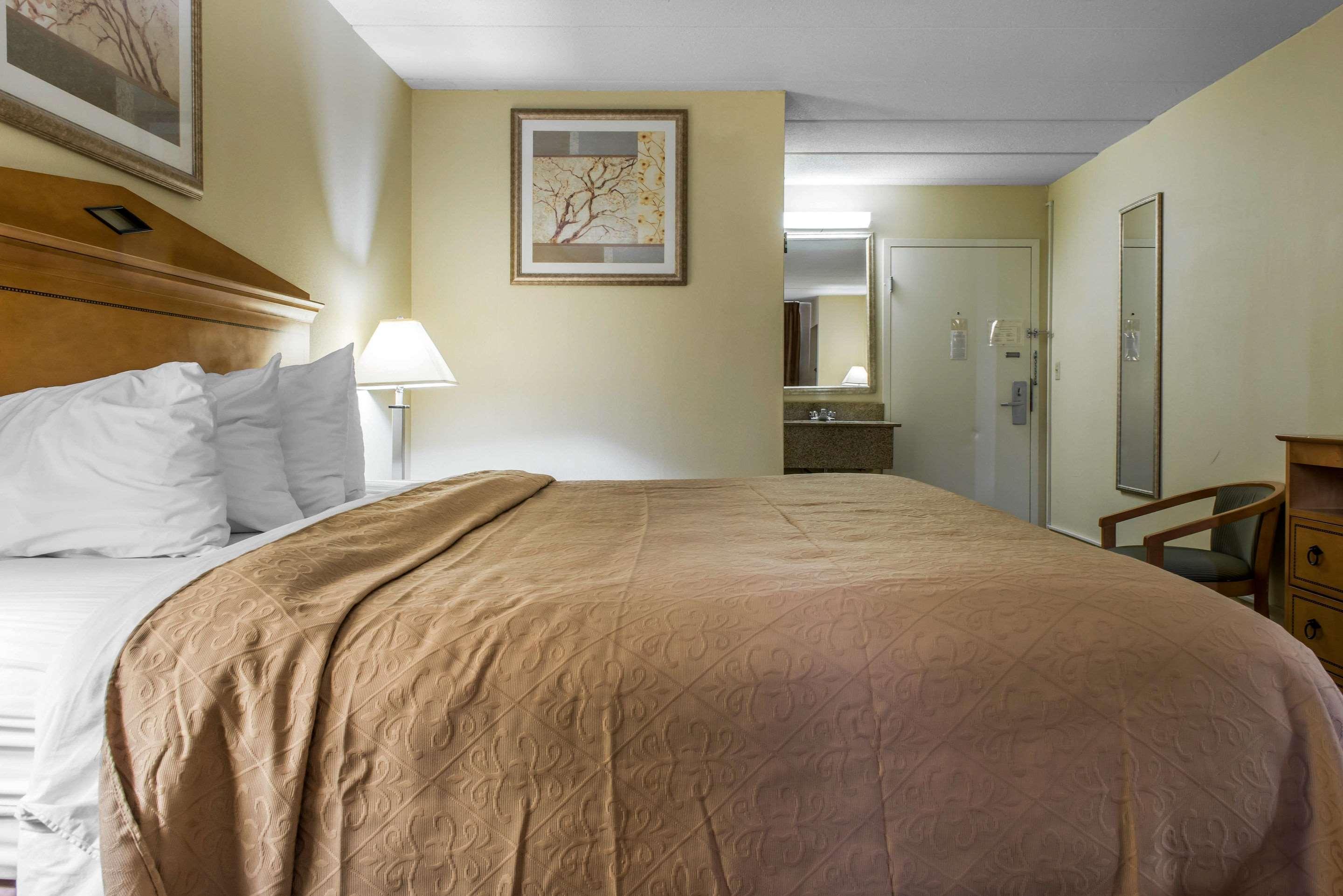 Quality Inn & Suites Fairview  Экстерьер фото