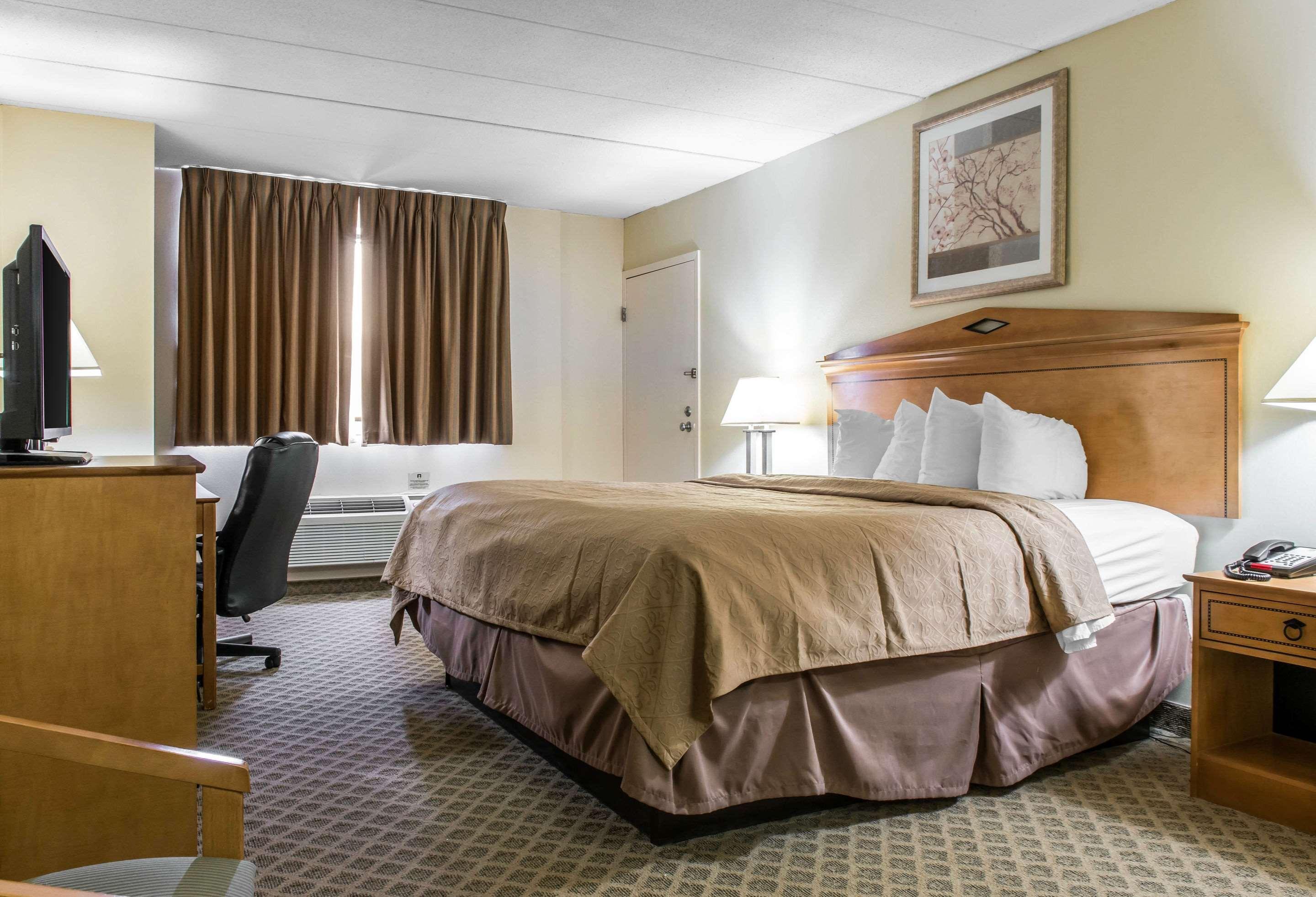 Quality Inn & Suites Fairview  Экстерьер фото