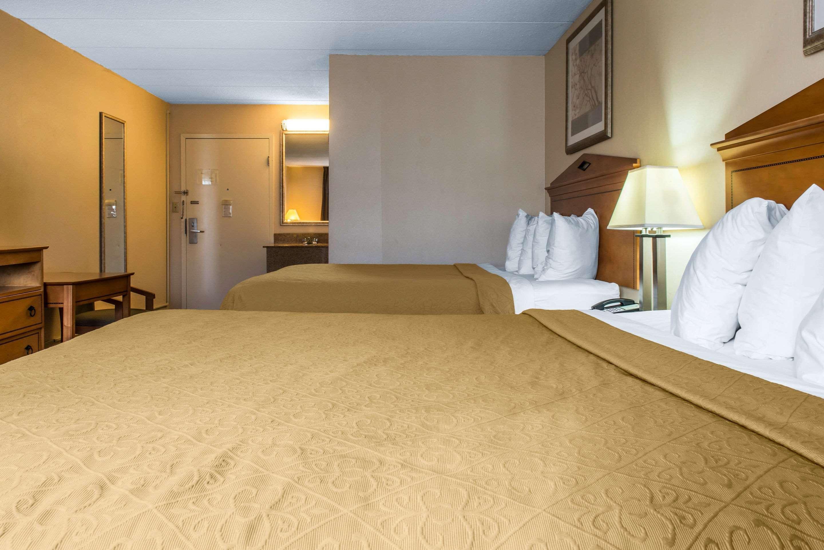 Quality Inn & Suites Fairview  Экстерьер фото