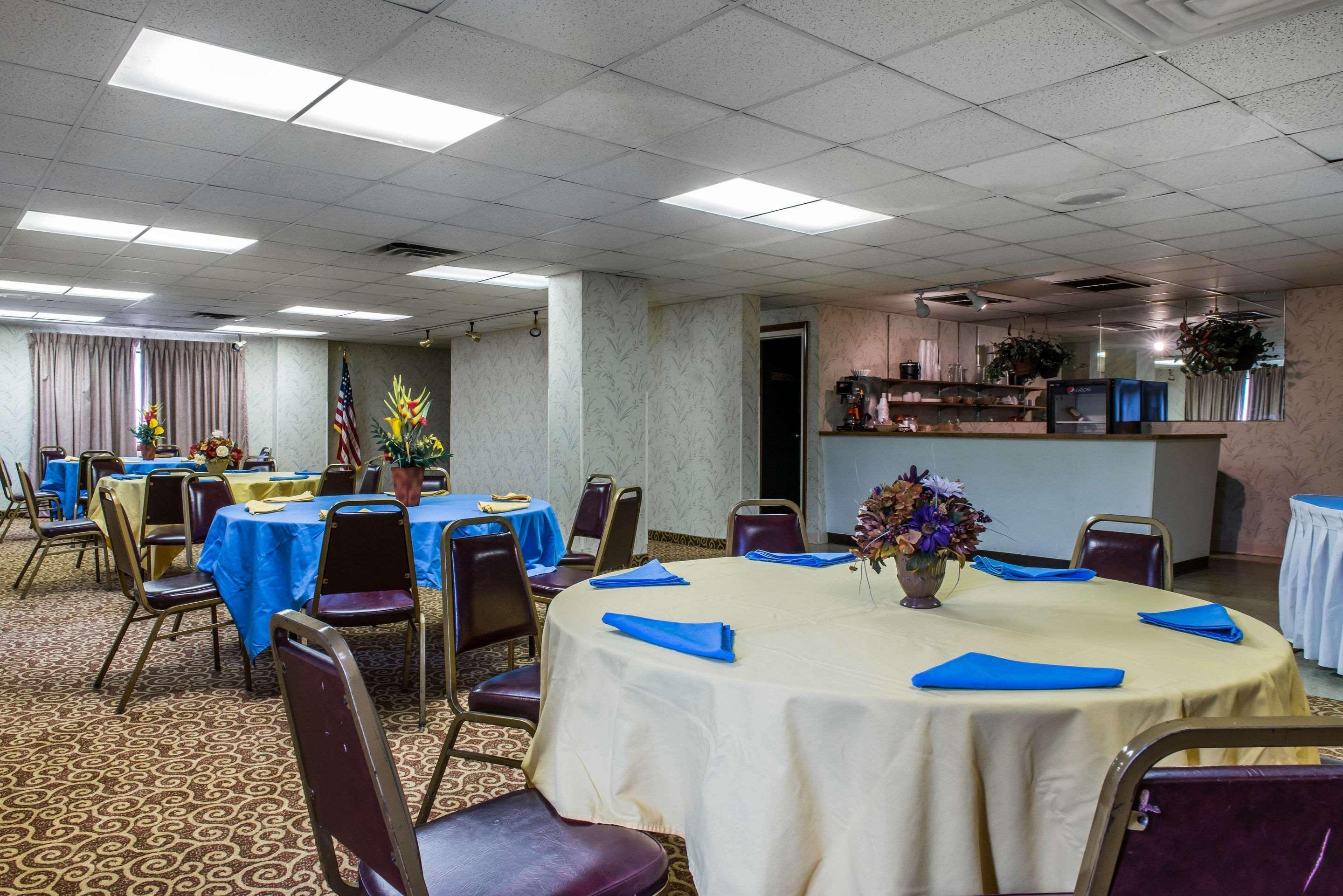 Quality Inn & Suites Fairview  Экстерьер фото