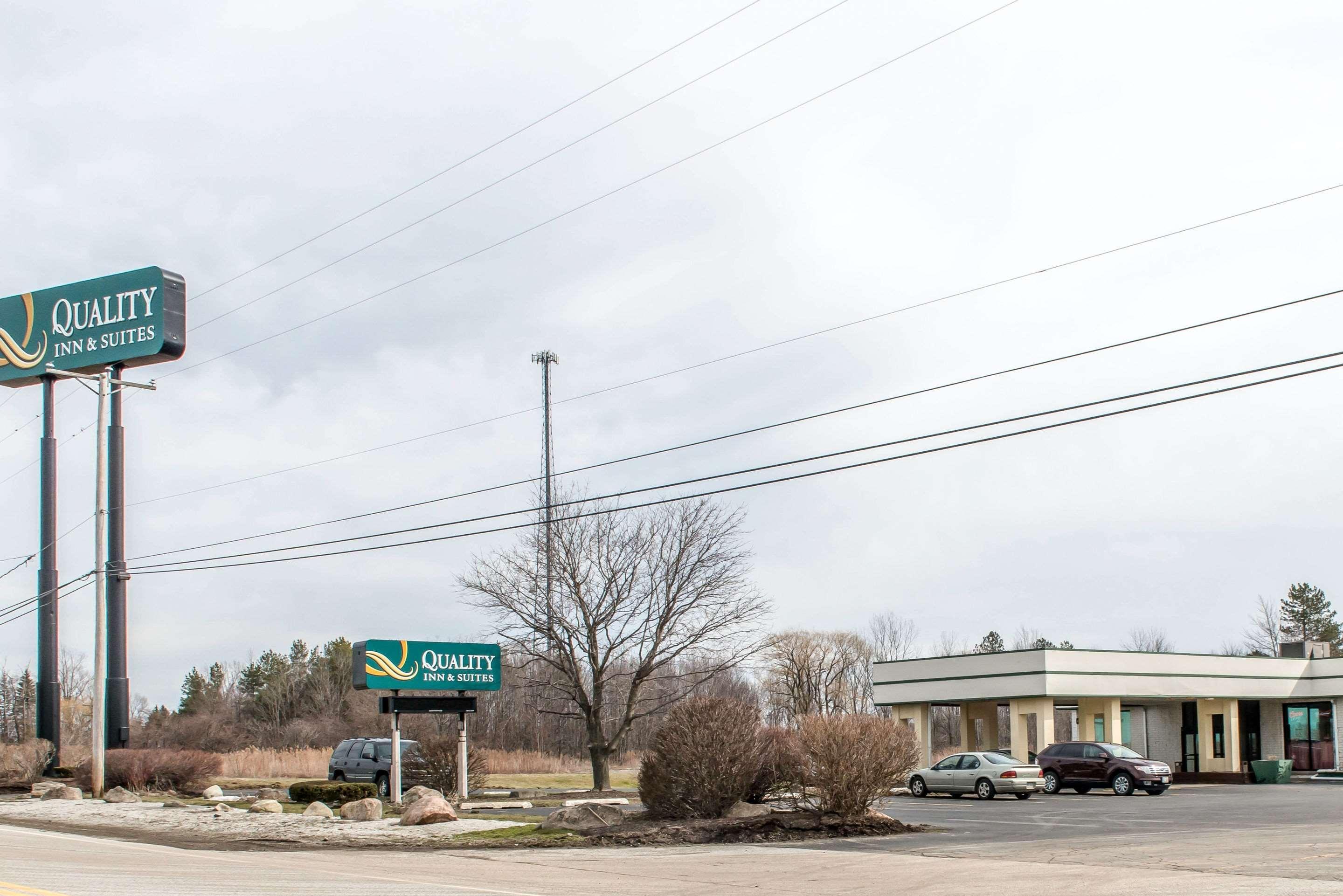 Quality Inn & Suites Fairview  Экстерьер фото