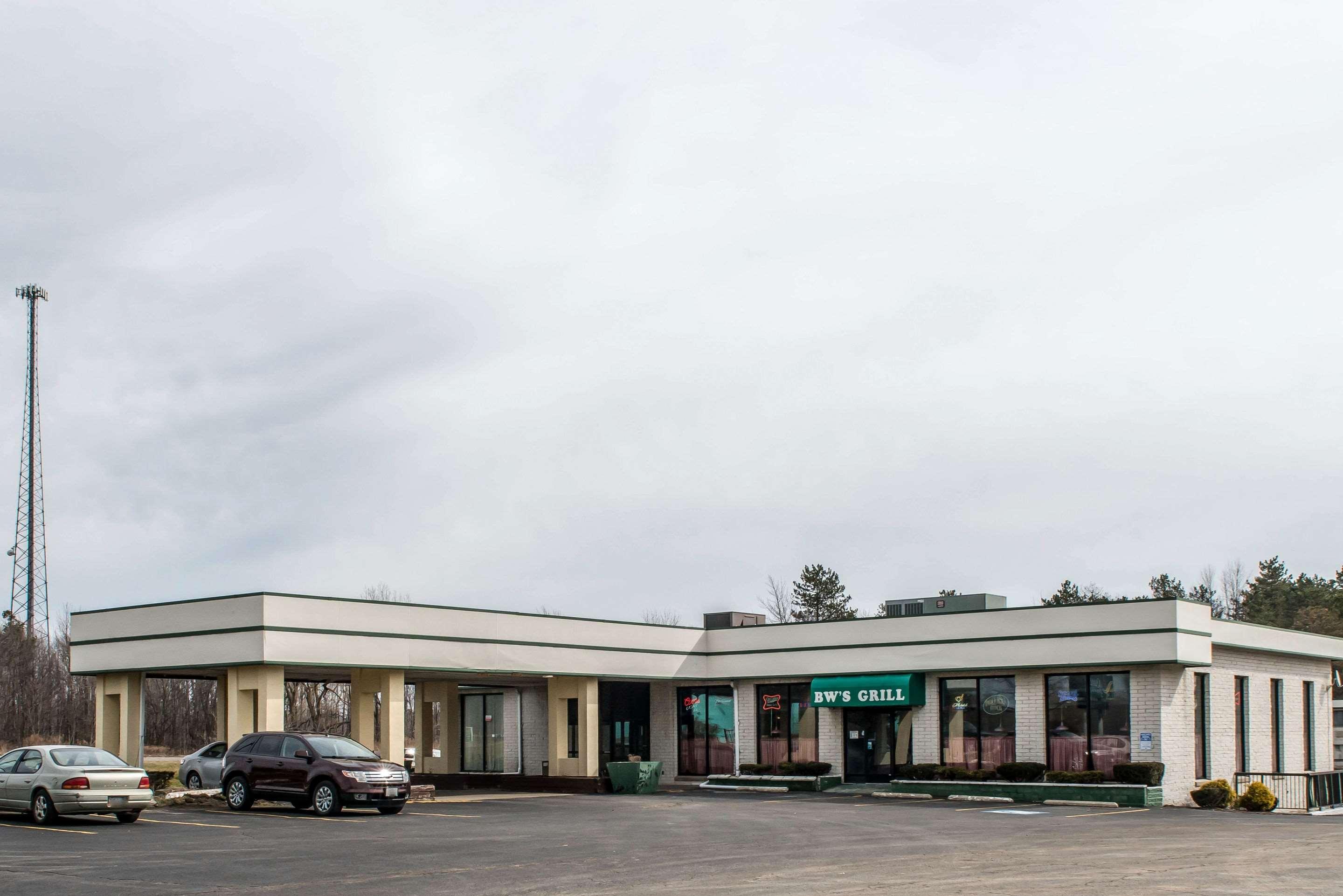 Quality Inn & Suites Fairview  Экстерьер фото